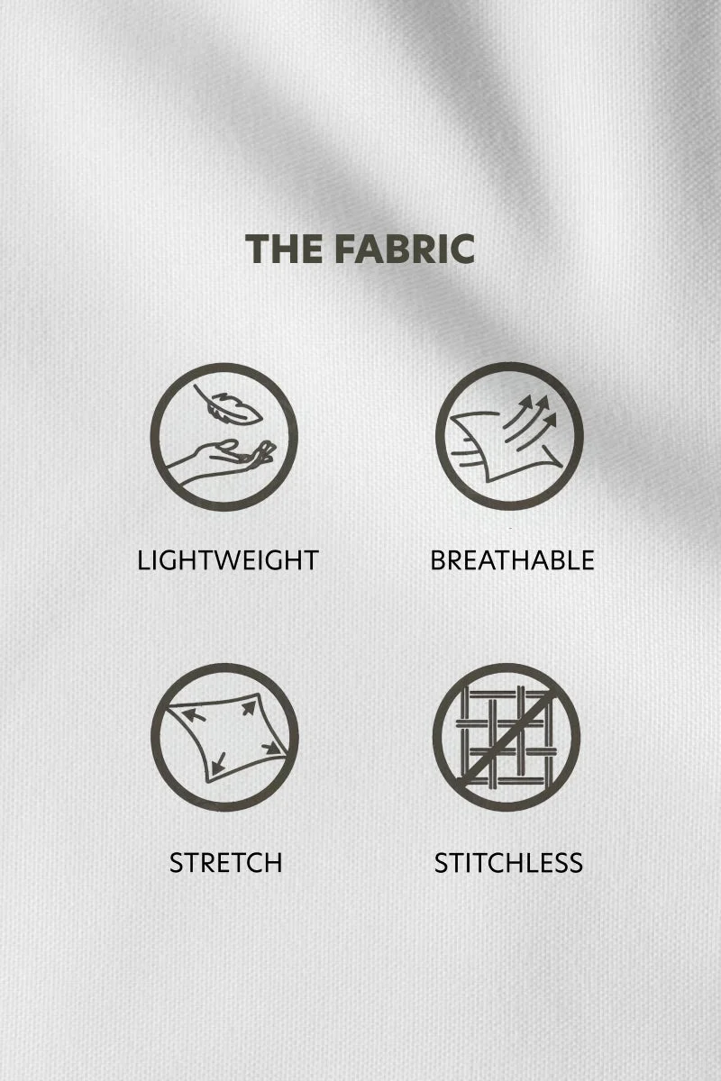 سنيتش قميص تقني مخطط بقصة ضيقة ومطاطية